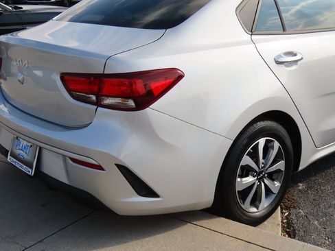 Used 2022 Kia Rio S w/ Technology Package image 11