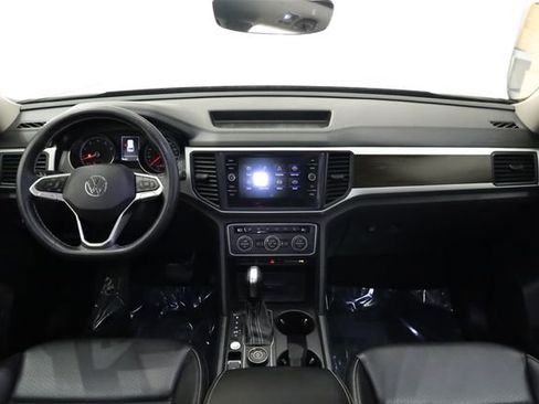 Used 2021 Volkswagen Atlas SE w/ Panoramic Sunroof Package image 14
