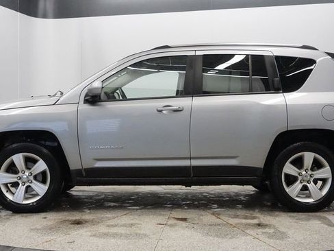 Used 2014 Jeep Compass Latitude w/ Sun/Sound Group image 2