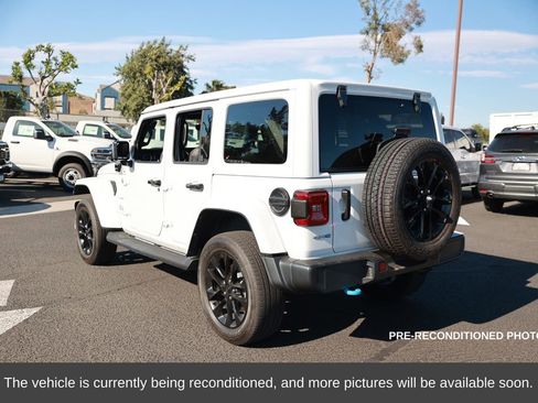 Used 2023 Jeep Wrangler Unlimited Sahara w/ Cold Weather Group image 3