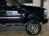 Used 2005 GMC Sierra 2500 SLT w/ Heavy-Duty Power Package image 2