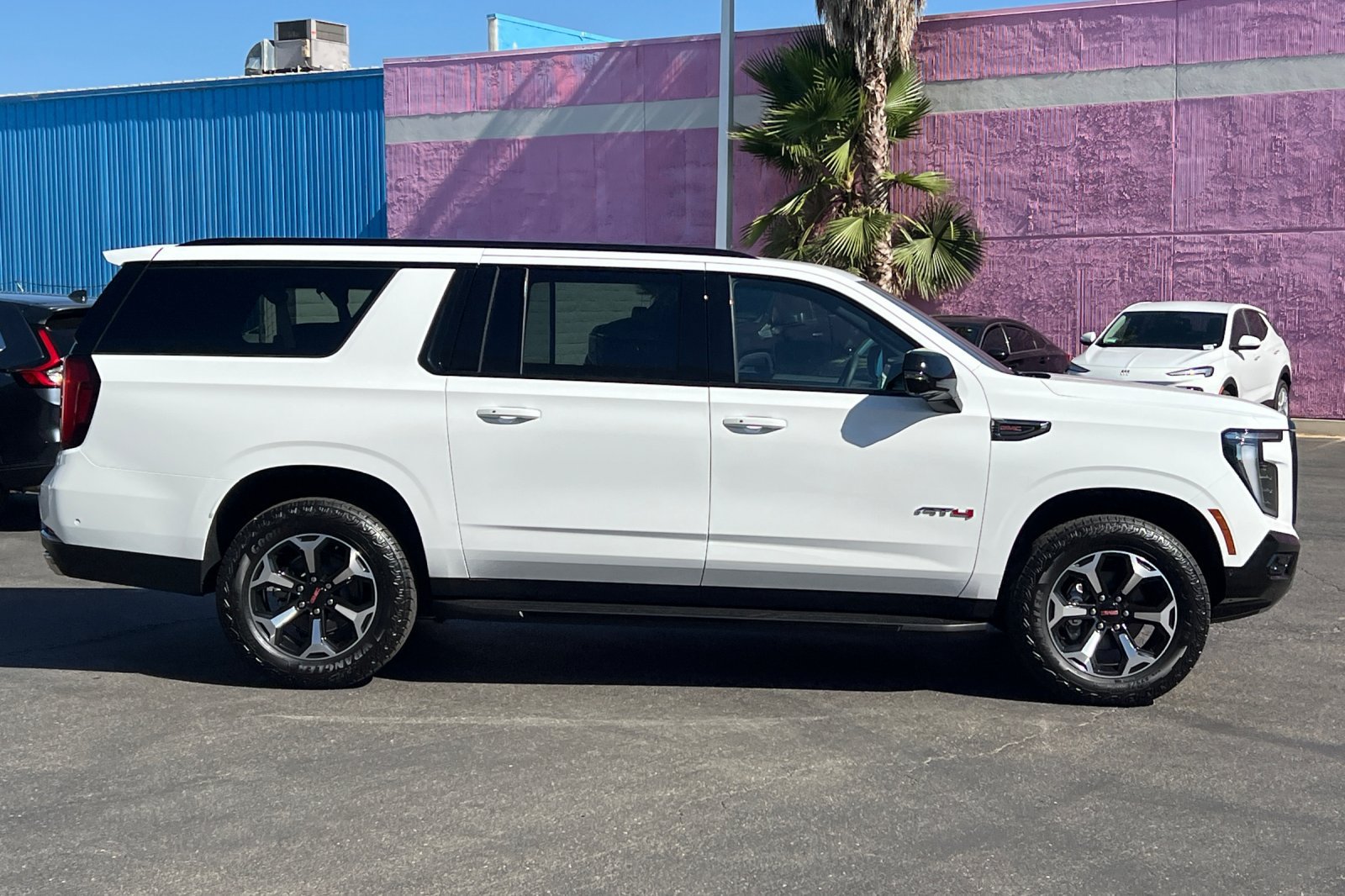 New 2026 GMC Yukon XL AT4 AWD/4WD image 3