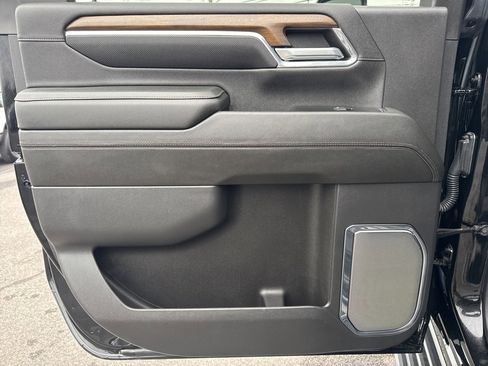 Used 2024 Chevrolet Silverado 2500 High Country w/ High Country Premium Package image 22