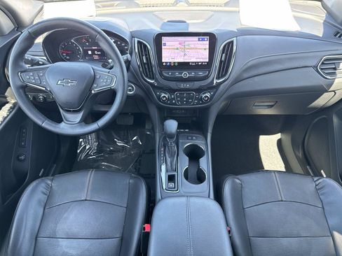 Used 2023 Chevrolet Equinox Premier FWD image 9