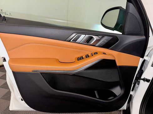 Certified 2024 BMW X5 xDrive40i w/ Parking Assistance Package image 11