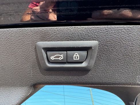 Used 2018 BMW X6 w/ Sports Activity Package image 26