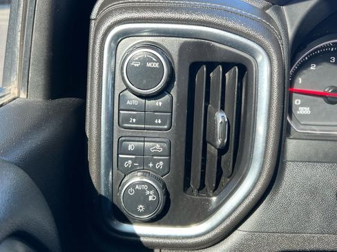 Used 2022 Chevrolet Silverado 3500 LT w/ Convenience Package image 30