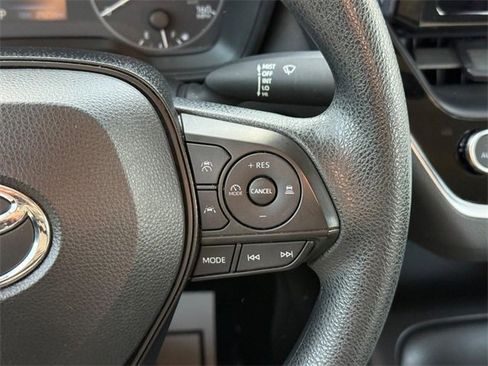 Used 2024 Toyota Corolla LE image 19