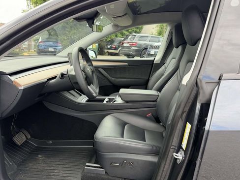 Used 2024 Tesla Model Y Long Range AWD/4WD image 15