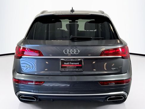 Used 2022 Audi Q5 2.0T Premium w/ Convenience Package AWD/4WD image 6