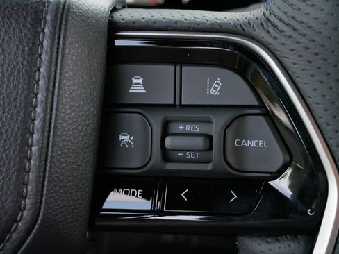 Certified 2026 Toyota Sequoia Platinum image 28