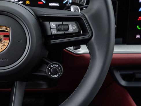 New 2026 Porsche Cayenne Coupe AWD/4WD image 16
