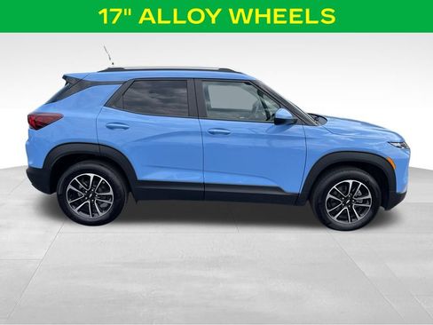 Used 2024 Chevrolet TrailBlazer LT w/ Convenience Package AWD/4WD image 6