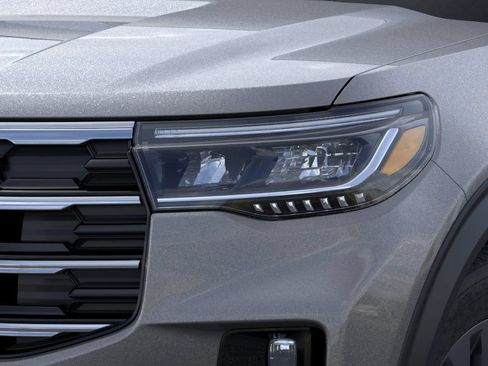 New 2026 Ford Explorer Active w/ Active Comfort Package AWD/4WD image 18