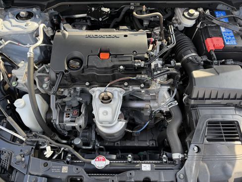 Used 2023 Honda Civic Sport image 29