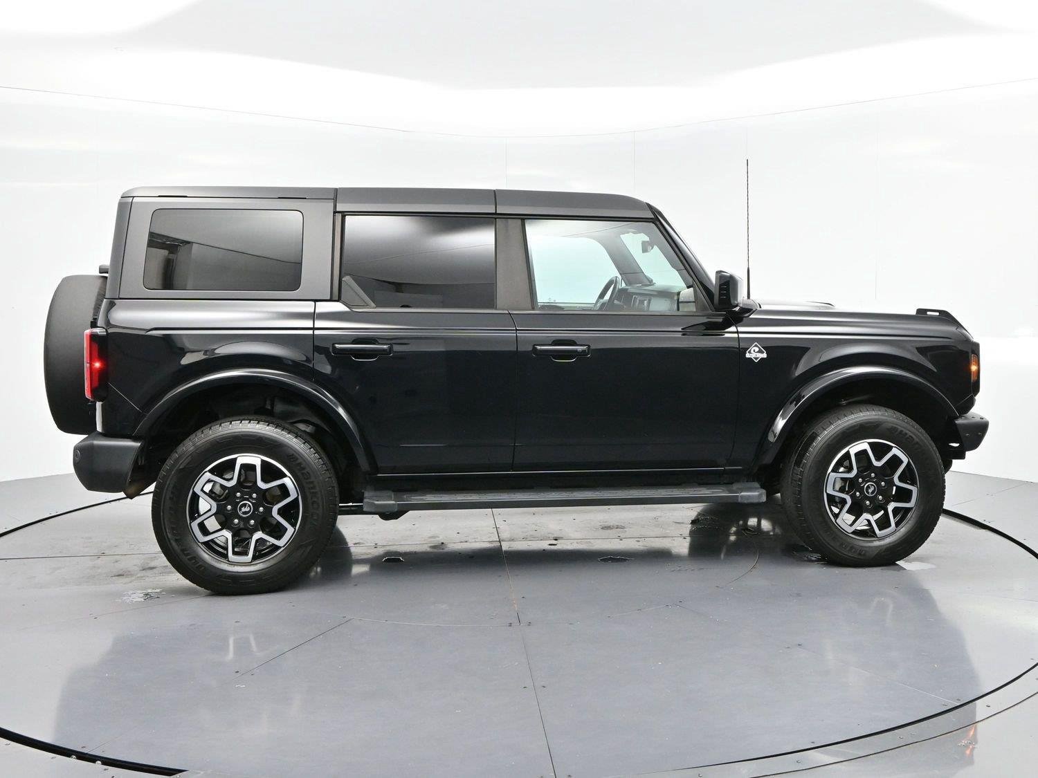 Used 2022 Ford Bronco Outer Banks AWD/4WD image 8