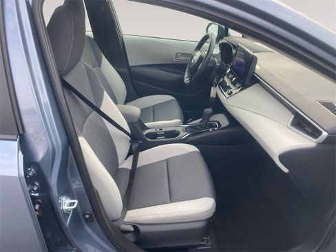 Used 2025 Toyota Corolla LE image 15