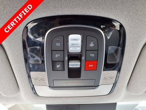 Used 2023 Hyundai Palisade Limited FWD image 13