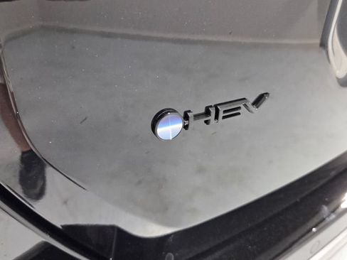 Used 2026 Toyota RAV4 SE FWD image 11