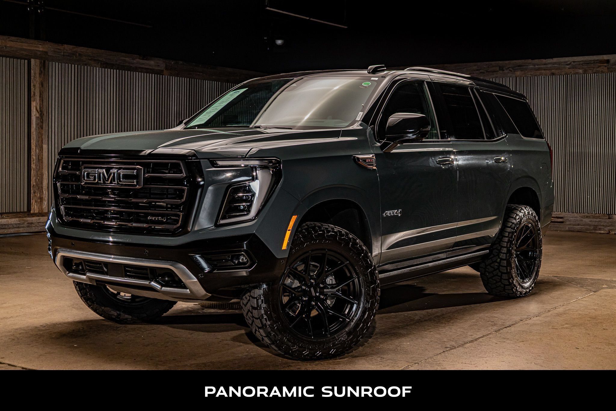Used 2025 GMC Yukon AT4 Ultimate w/ LPO, Illumination Package AWD/4WD image 5