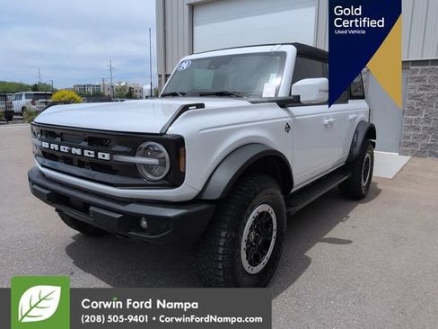 Certified 2024 Ford Bronco Outer Banks w/ Sasquatch Package AWD/4WD image 9