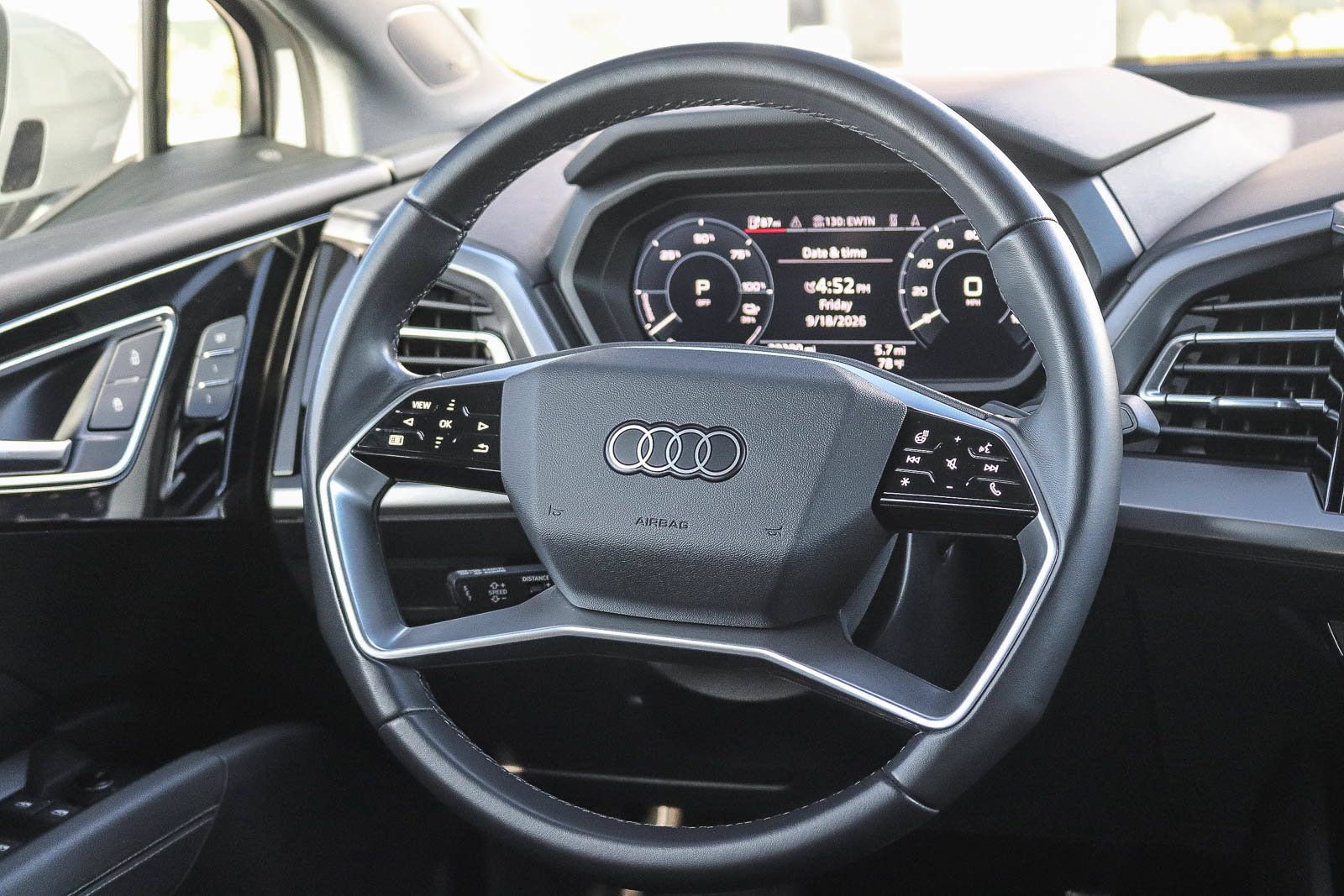 Used 2023 Audi Q4 e-tron Premium Plus w/ Premium Plus RWD image 11