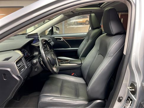 Certified 2022 Lexus RX 350L Premium w/ Premium Package image 9