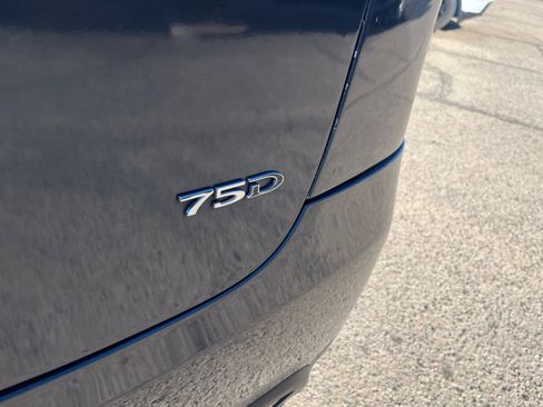 Used 2016 Tesla Model X image 24