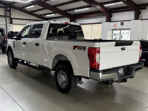 Used 2021 Ford F250 XL w/ STX Appearance Package AWD/4WD image 4