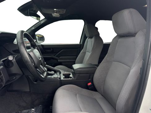 Used 2025 Toyota Tacoma SR5 RWD image 9
