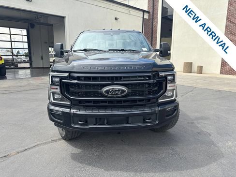 Used 2022 Ford F350 Lariat w/ Tremor Off-Road Package AWD/4WD image 3
