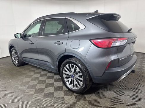 Certified 2022 Ford Escape Titanium w/ Class II Trailer Tow Package image 6