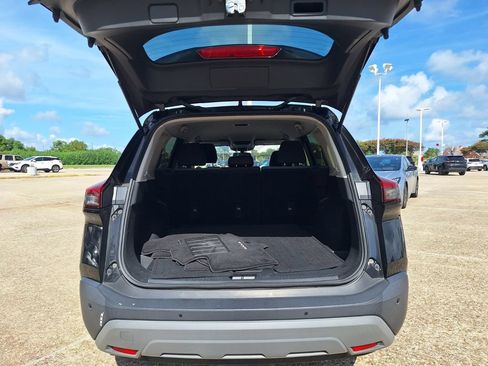 Used 2023 Nissan Rogue SV FWD image 23