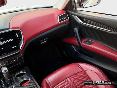 Used 2021 Maserati Ghibli Trofeo image 17