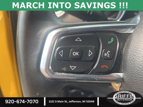 Used 2019 Jeep Wrangler Unlimited Sahara image 14