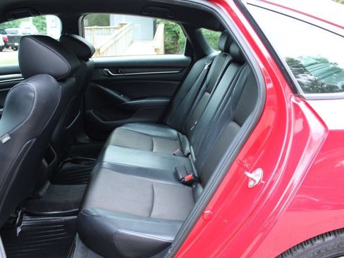 Used 2018 Honda Accord Sport image 31