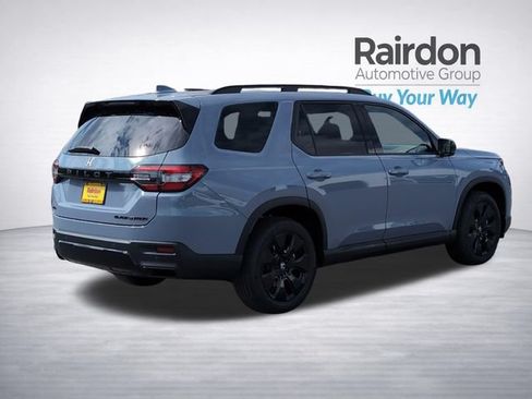 Used 2026 Honda Pilot Black Edition image 7