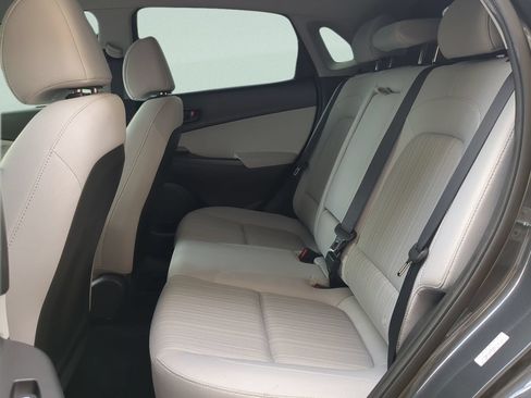 Certified 2022 Hyundai Kona SEL FWD image 10