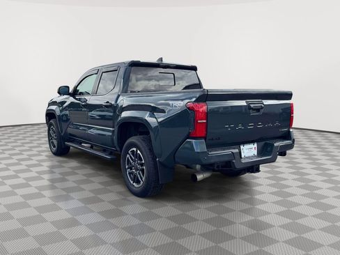 Used 2024 Toyota Tacoma TRD Sport w/ TRD Sport Premium Package AWD/4WD image 5