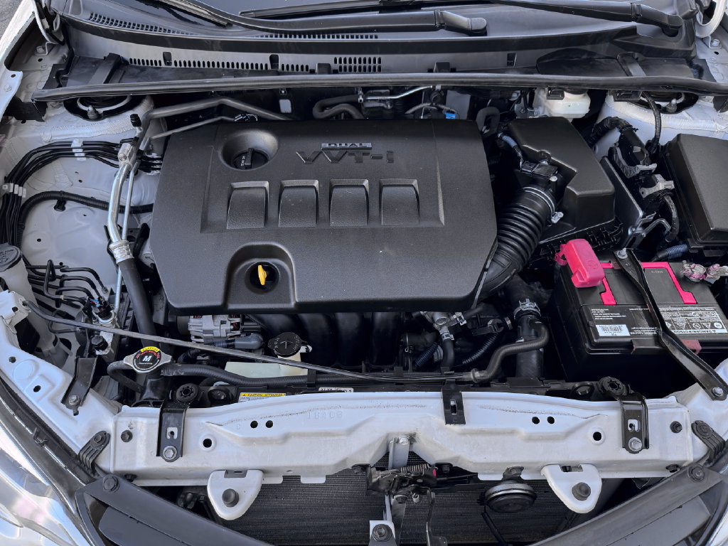 Used 2015 Toyota Corolla L FWD image 13