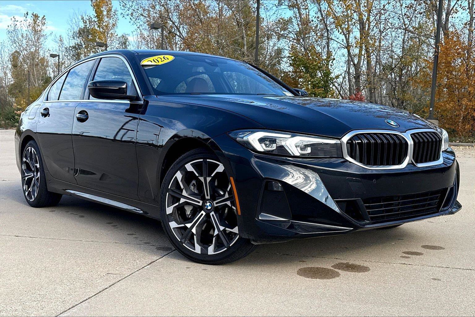 Used 2026 BMW 330i xDrive Sedan AWD/4WD image 3