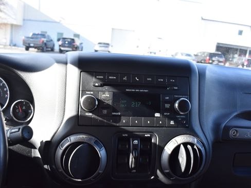 Used 2017 Jeep Wrangler Unlimited Sport w/ Quick Order Package 24S image 24