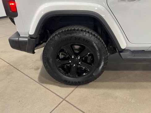 Used 2021 Jeep Wrangler Unlimited Sahara image 36