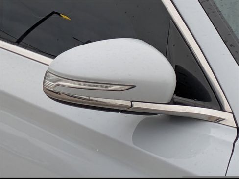 Used 2019 Genesis G70 2.0T Advanced w/ Elite Package image 12