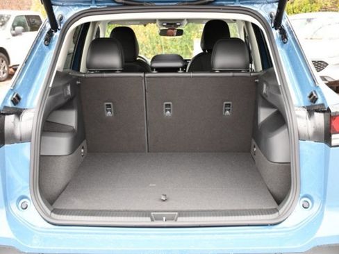 New 2026 Volkswagen Tiguan SE FWD image 27