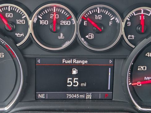 Used 2022 Chevrolet Silverado 1500 Custom w/ LPO, Dark Essentials Package AWD/4WD image 9