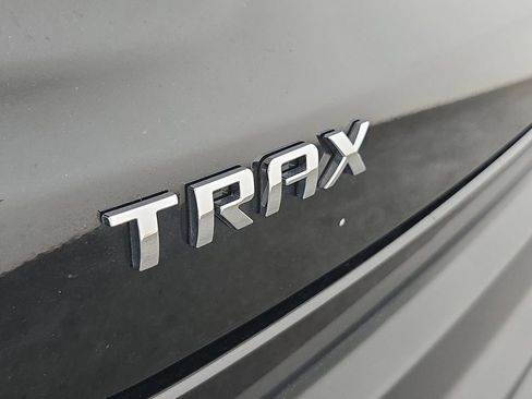 Used 2024 Chevrolet Trax LS w/ LS Convenience Package image 35