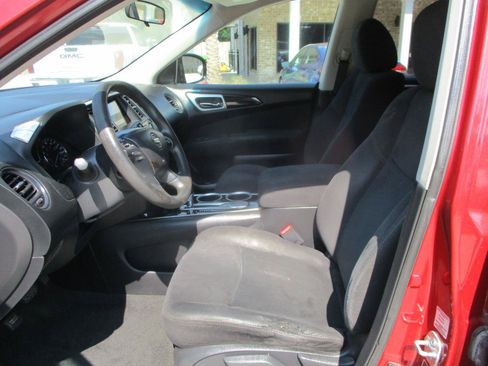 Used 2013 Nissan Pathfinder S FWD image 15