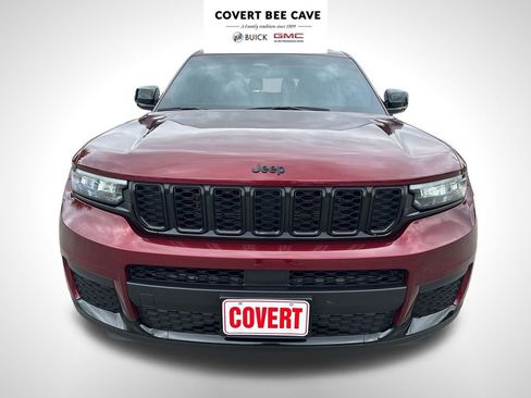 Used 2023 Jeep Grand Cherokee L Altitude image 9