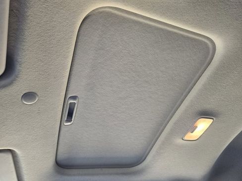 Certified 2025 Hyundai Venue SEL image 24